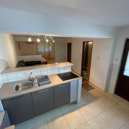 Apartment Victoria Stara Baška Extérieur photo