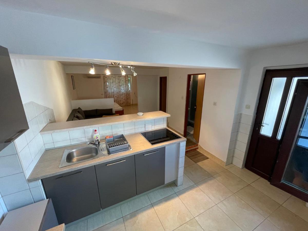 Apartment Victoria Stara Baška Extérieur photo