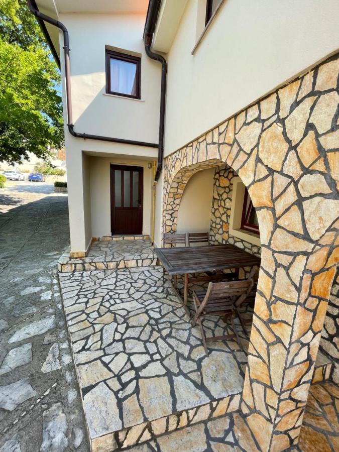 Apartment Victoria Stara Baška Extérieur photo